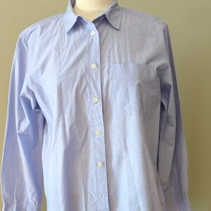 Women's J. Crew 100% Cotton Blue Button Down Shirt. Size M